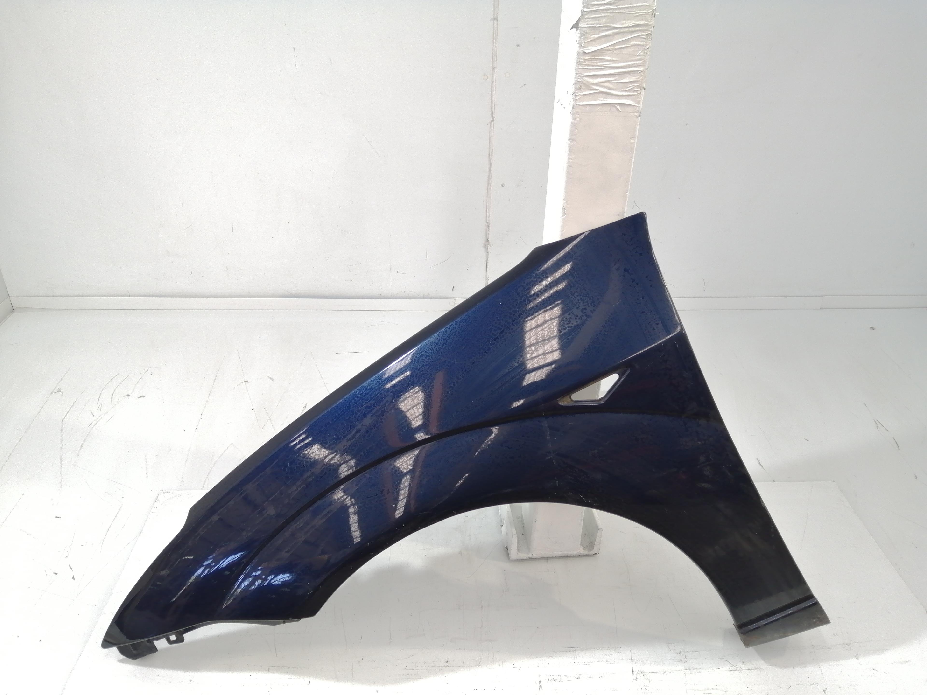 FORD Focus 1 generation (1998-2010) Front Left Fender 1147633 25268084