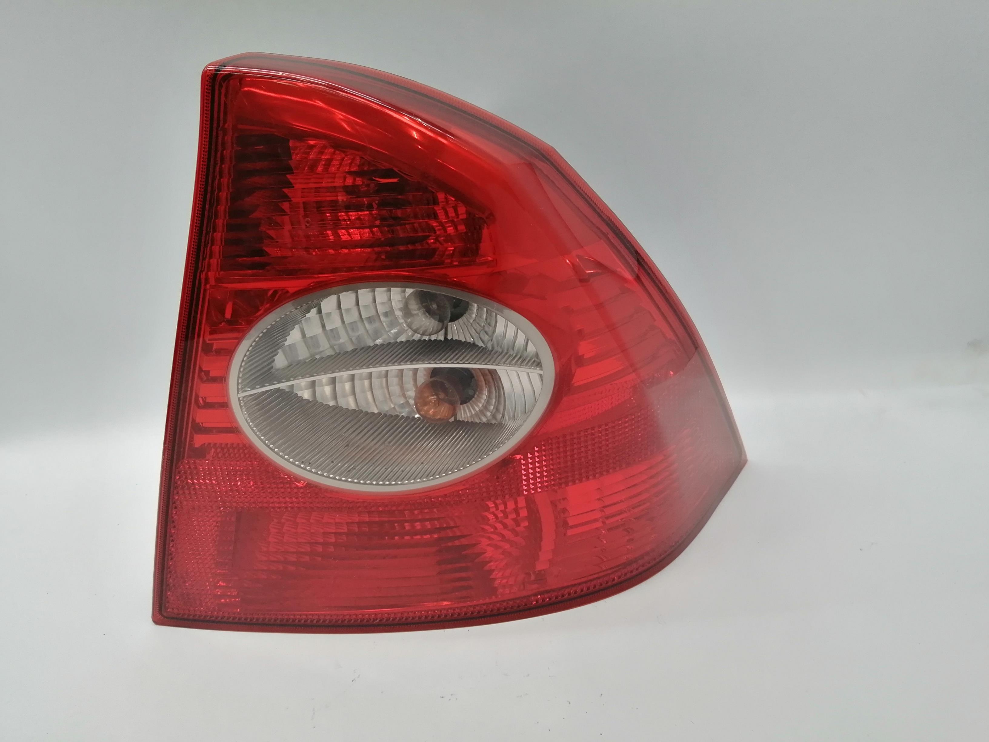 FORD Focus 2 generation (2004-2011) Rear Right Taillight Lamp 1333832 25267960