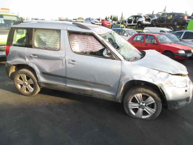 SKODA Yeti 1 generation (2009-2018) Замок задней правой двери 5K4839016F 18397928