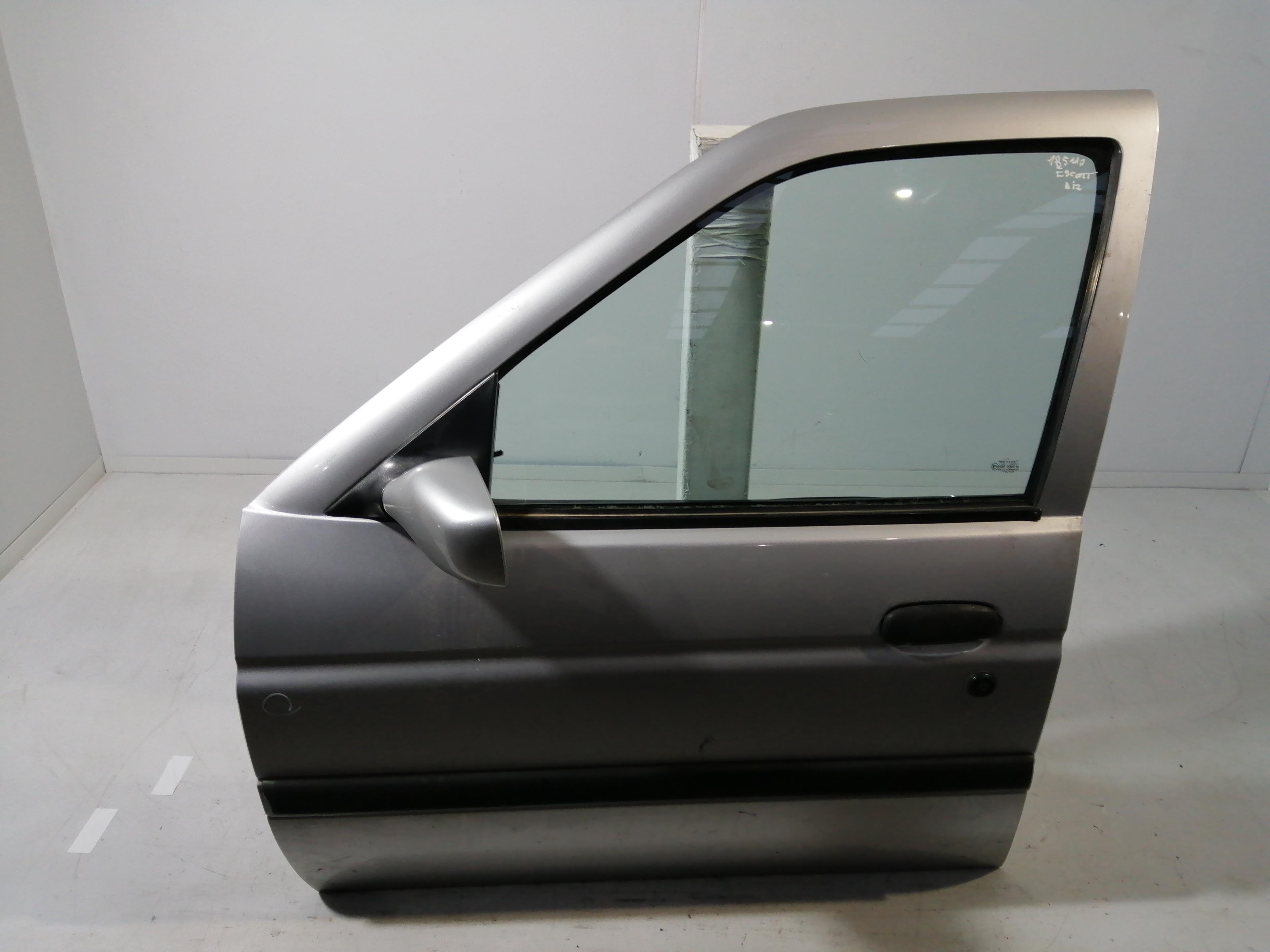 FORD Escort 5 generation (1990-2000) Front Left Door 1055095 24548437