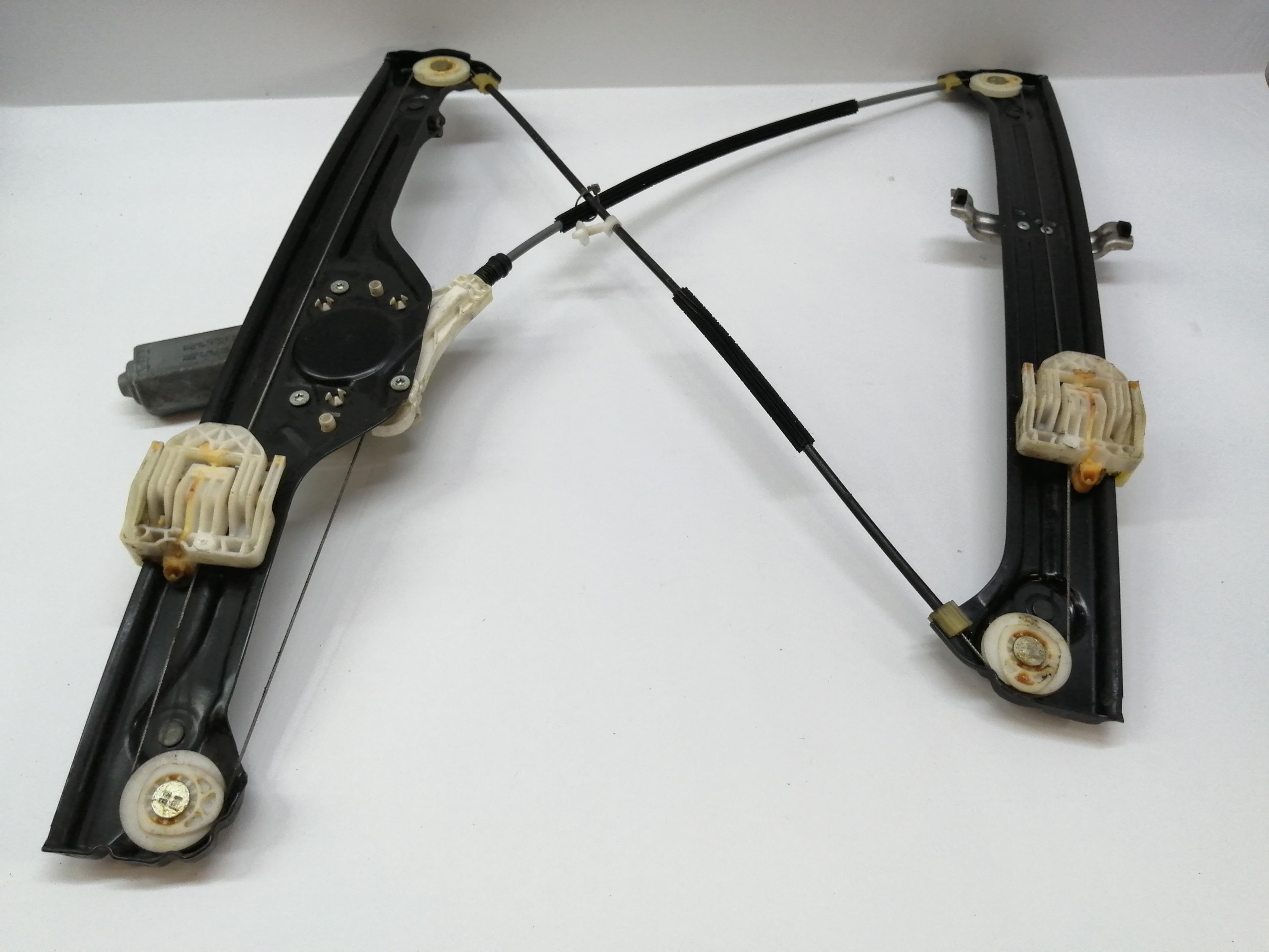 BMW X5 E70 (2006-2013) Front Left Door Window Regulator 51337166379 24018253