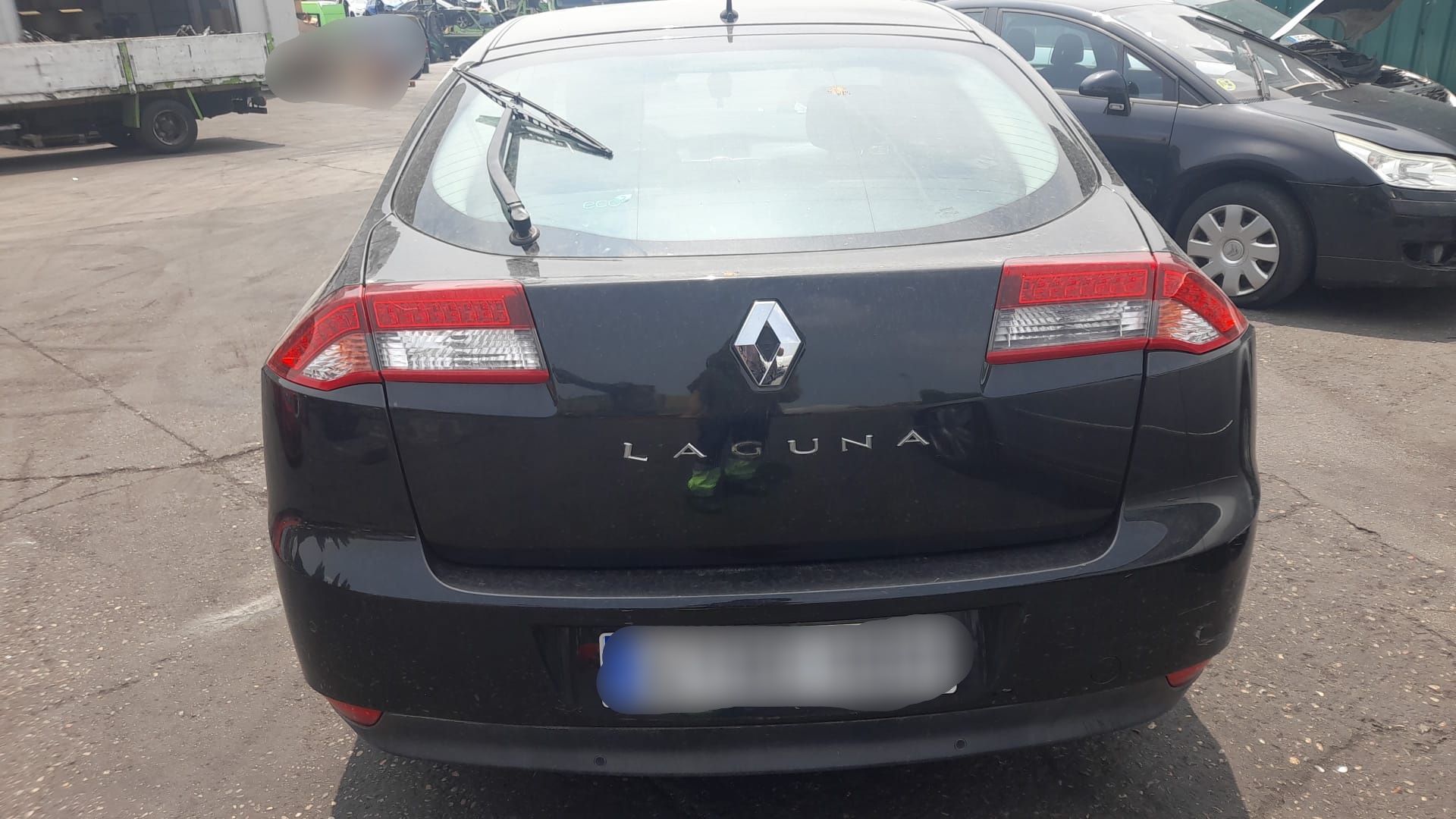 RENAULT Laguna 3 generation (2007-2015) Galinės dešinės durys 821000022R 24546999