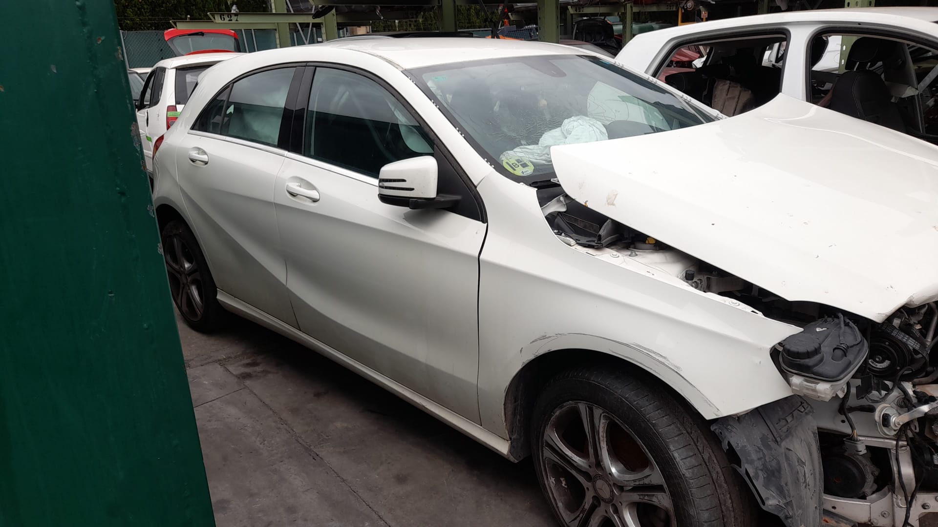 MERCEDES-BENZ A-Class W176 (2012-2018) Помпа за климатик A0038304460 18522325