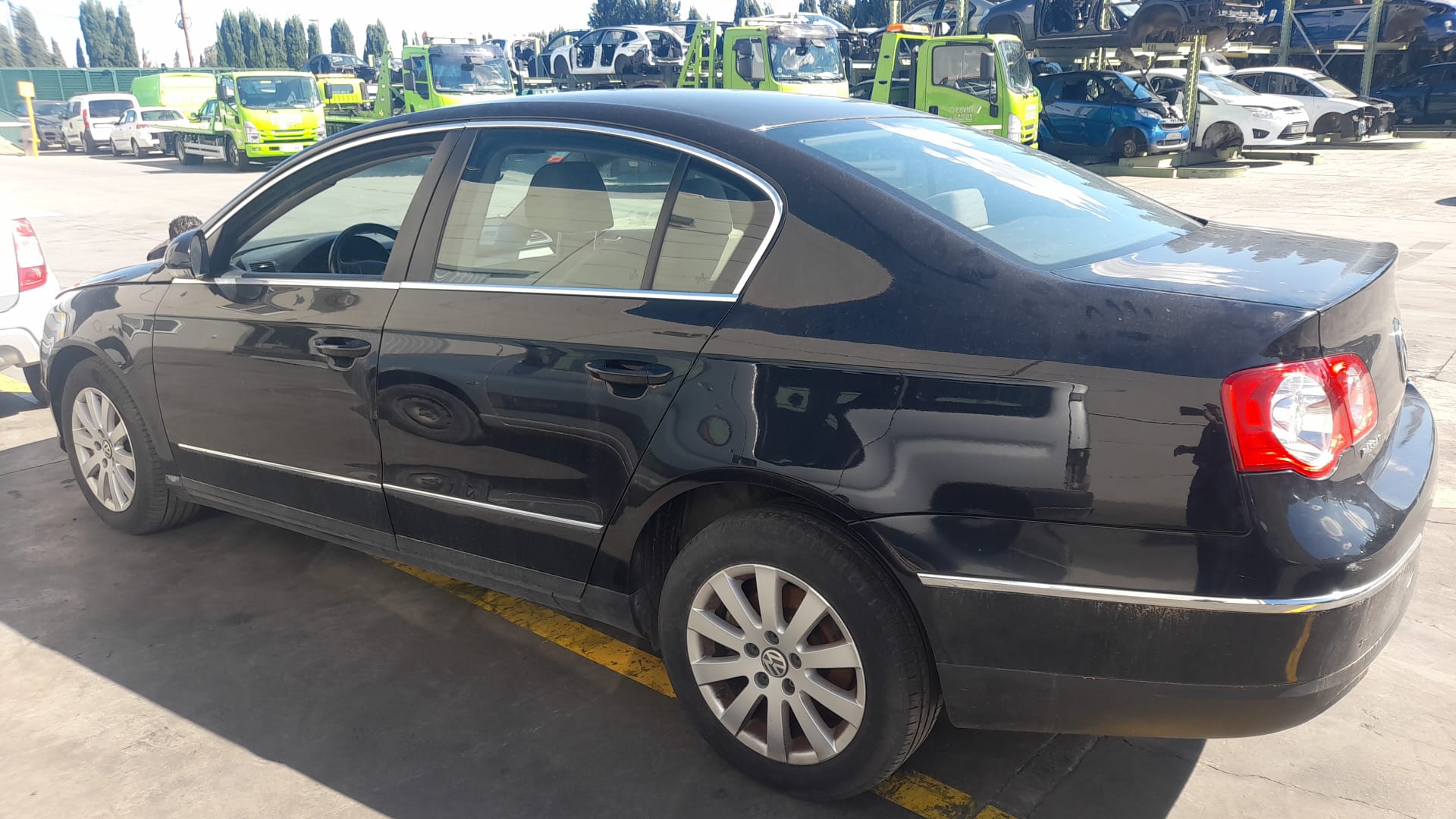 VOLKSWAGEN Passat B6 (2005-2010) Двигатель BKP 24676514