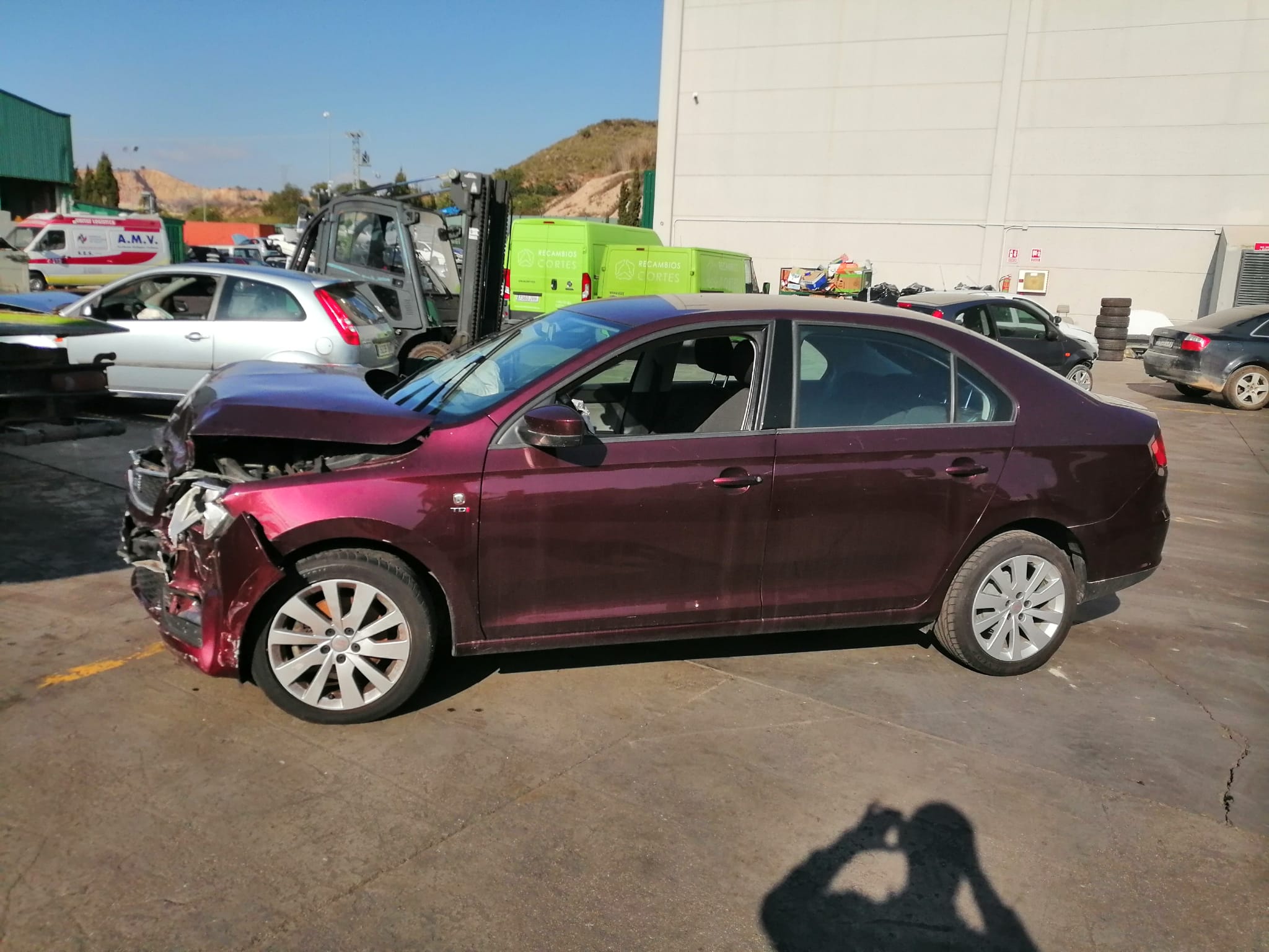 SEAT Toledo 4 generation (2012-2020) Передняя правая дверь 5JA831052C 18634547