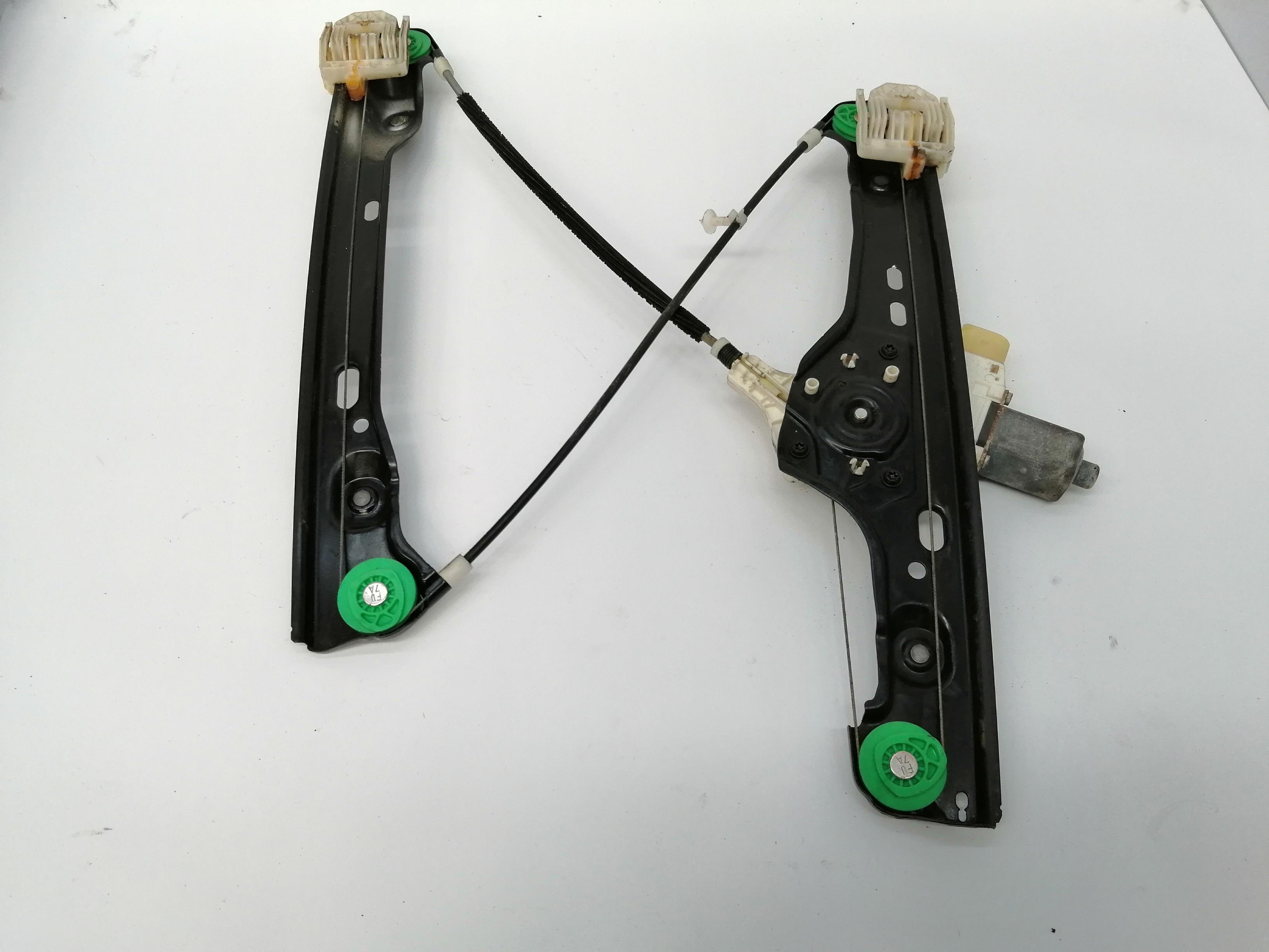 BMW 3 Series E90/E91/E92/E93 (2004-2013) Forreste højre dør vinduesregulator 51337140588 24037454