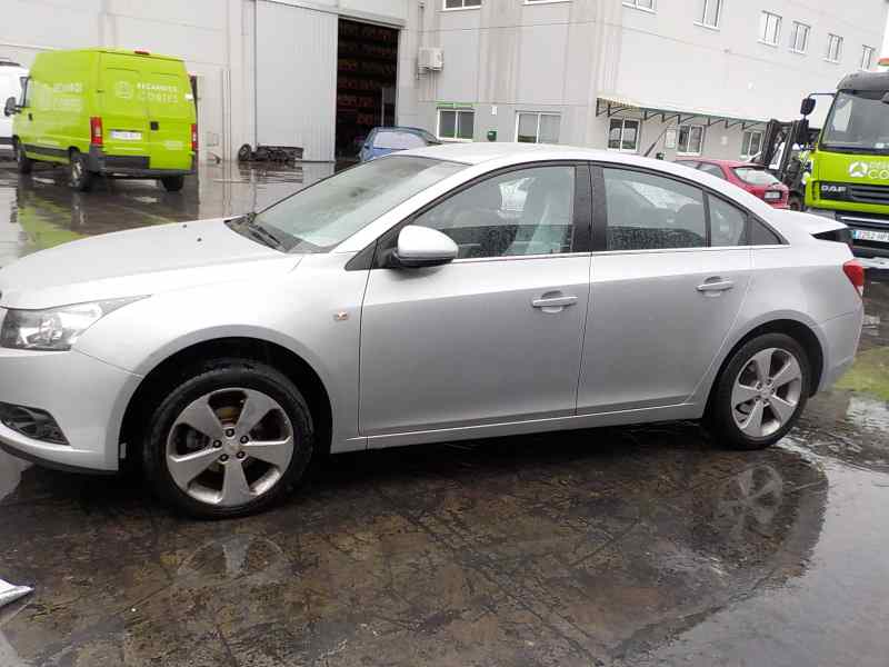 CHEVROLET Cruze 1 generation (2009-2015) Aizmugurējā labā durvju slēdzene 13503178 18627164