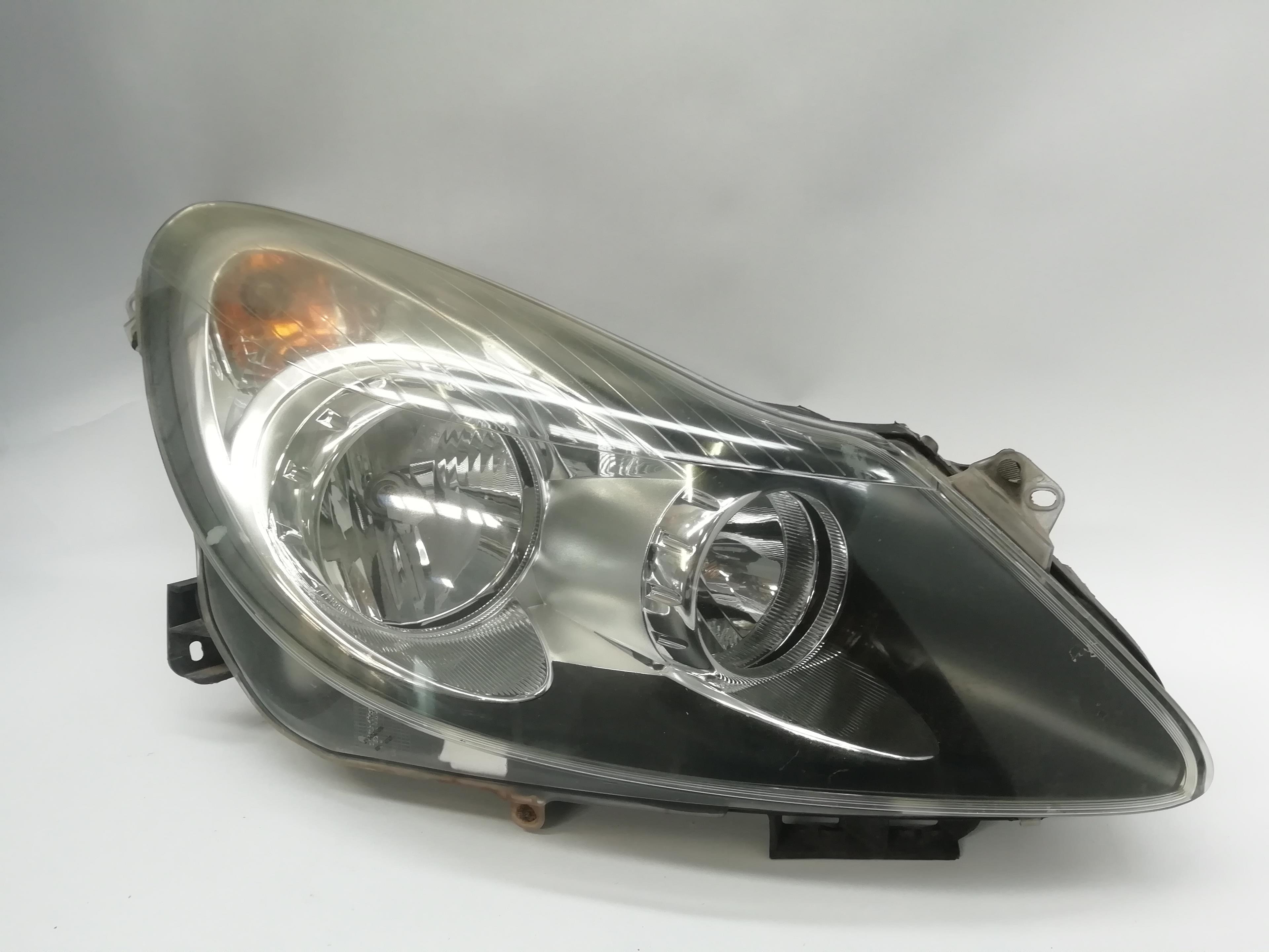 OPEL Corsa D (2006-2020) Front Right Headlight 1216200, 13217454, 89313340 24021673