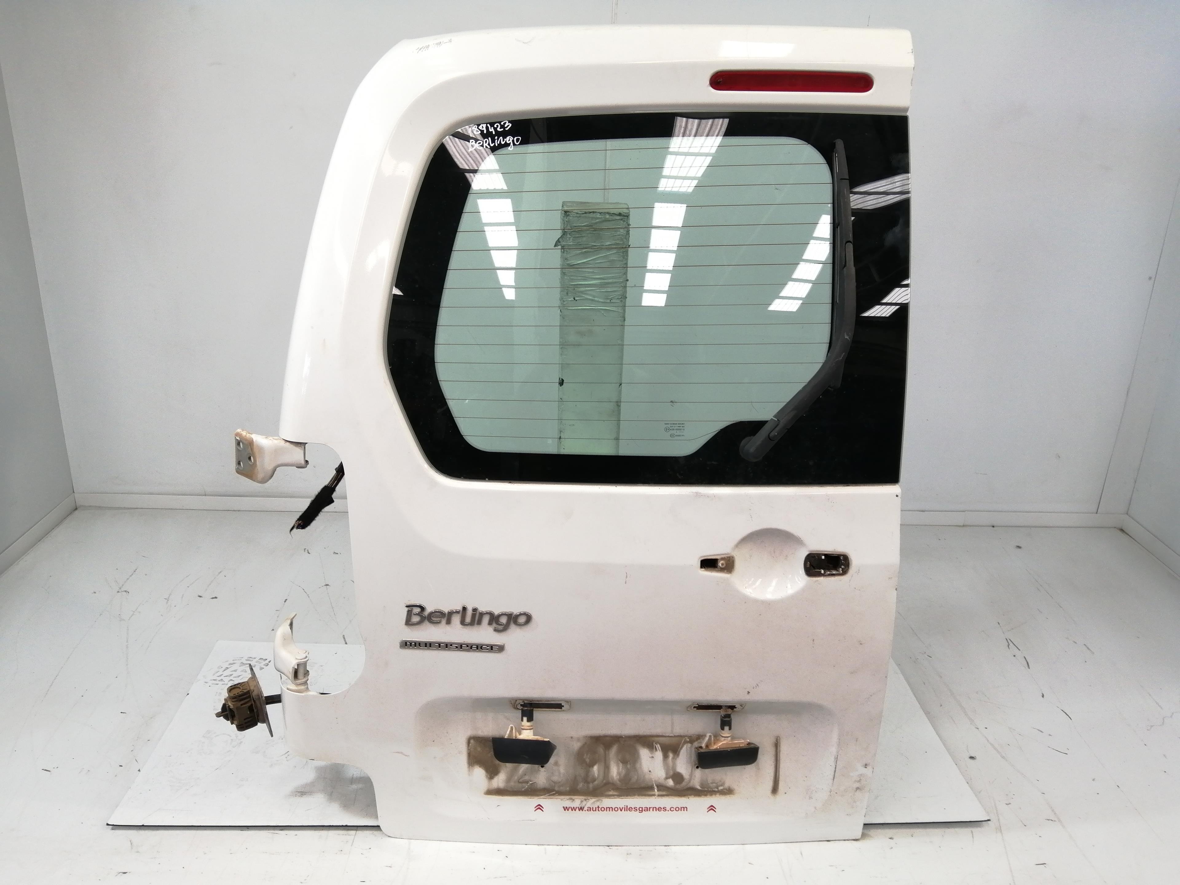 CITROËN Berlingo 2 generation (2008-2023) Venstre bagklap baglygte 9820436880 25505051