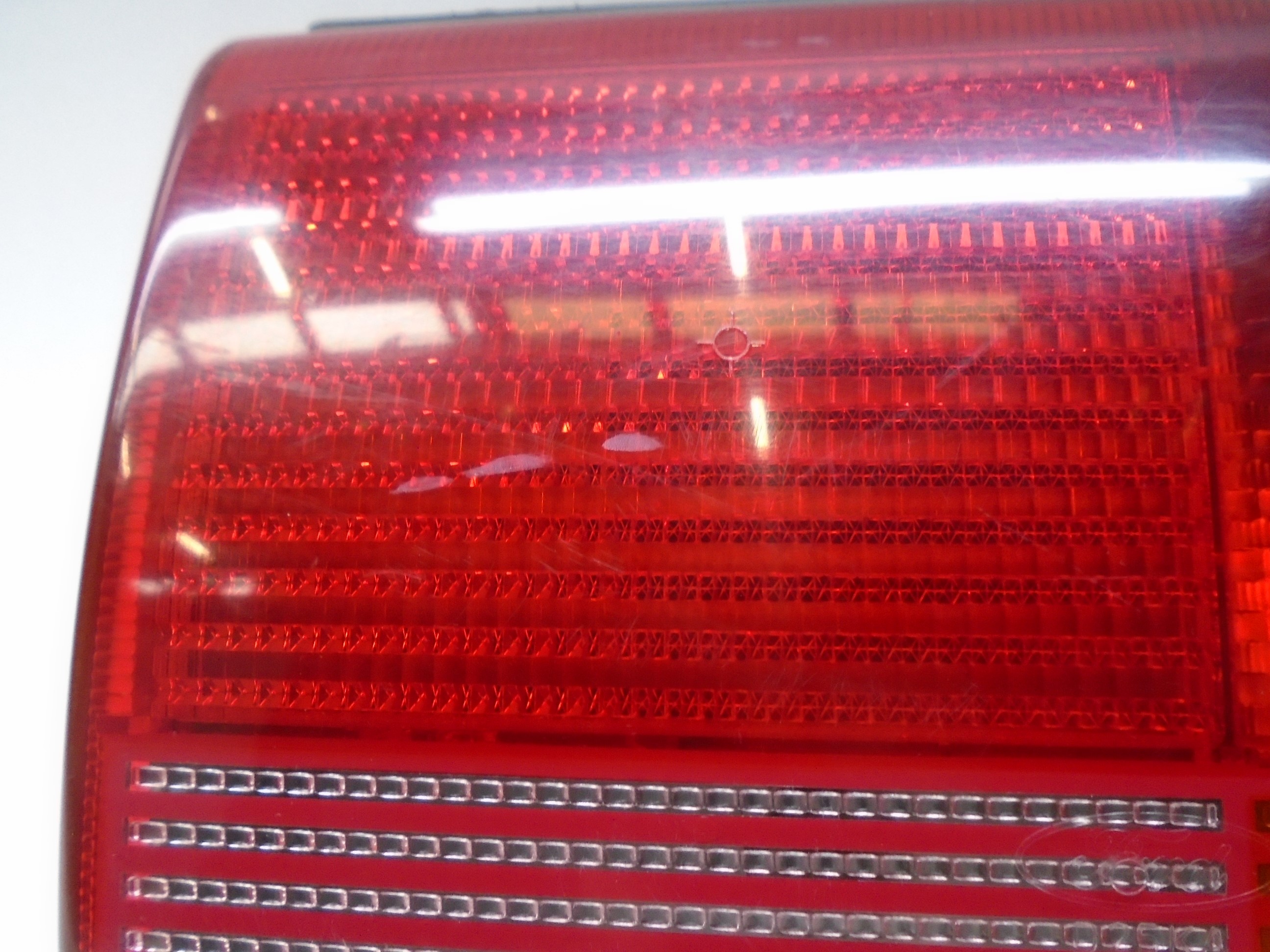 FORD Transit Rear Right Taillight Lamp 1052428 18569060