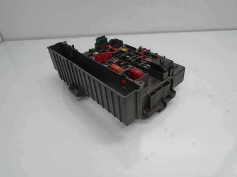 BMW 3 Series E90/E91/E92/E93 (2004-2013) Fuse Box 911944603 18462916