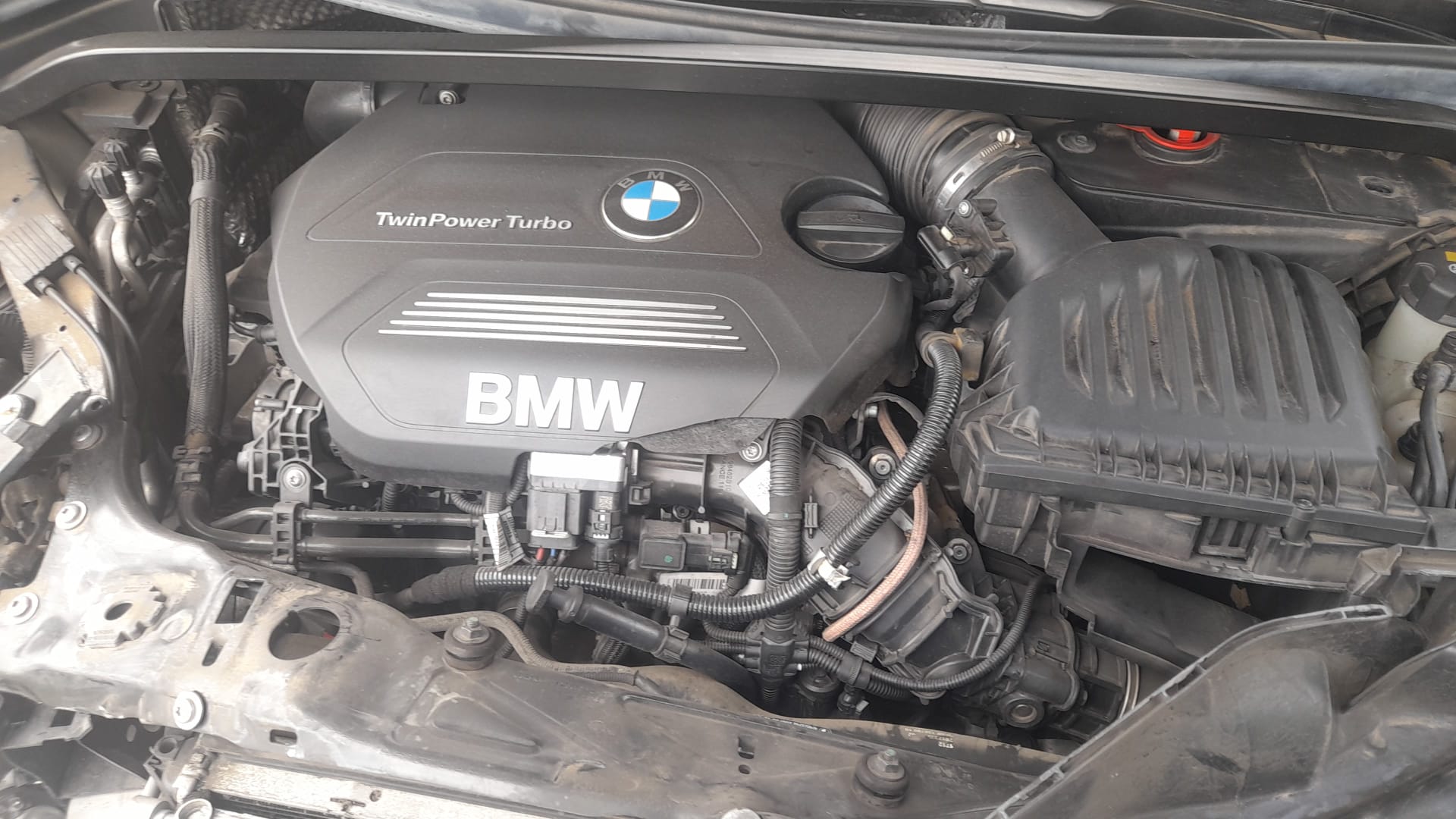 BMW X1 F48/F49 (2015-2023) Правая накладка заднего крыла 51777332340 25327993