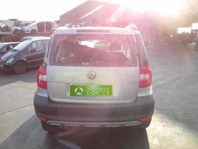 SKODA Yeti 1 generation (2009-2018) Замок задней правой двери 5K4839016F 18397928