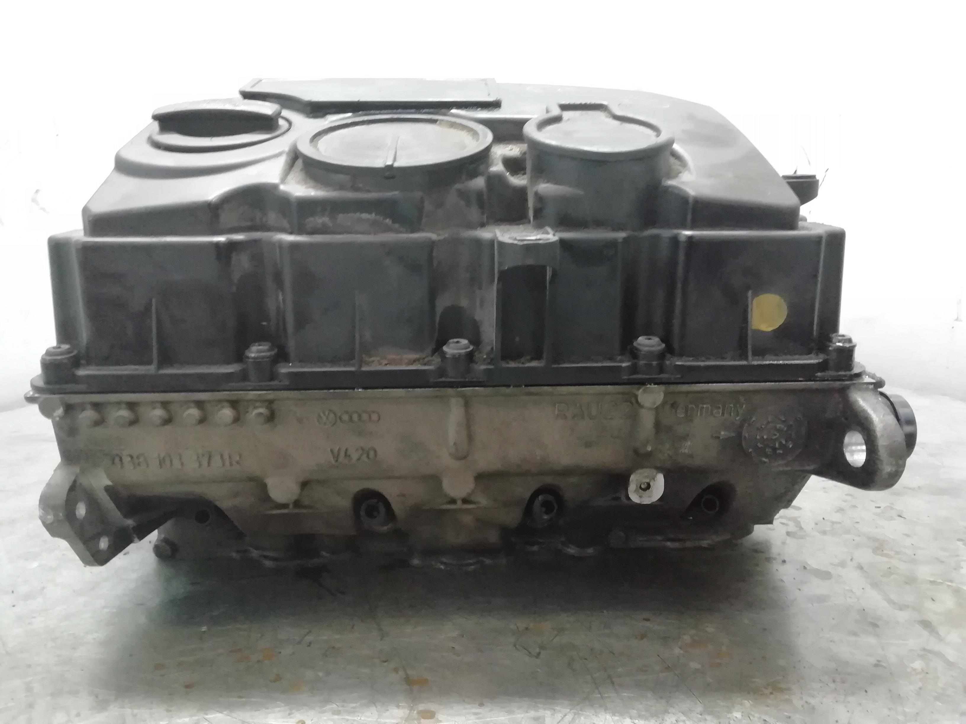 VOLKSWAGEN Passat B6 (2005-2010) Engine Cylinder Head 25181530