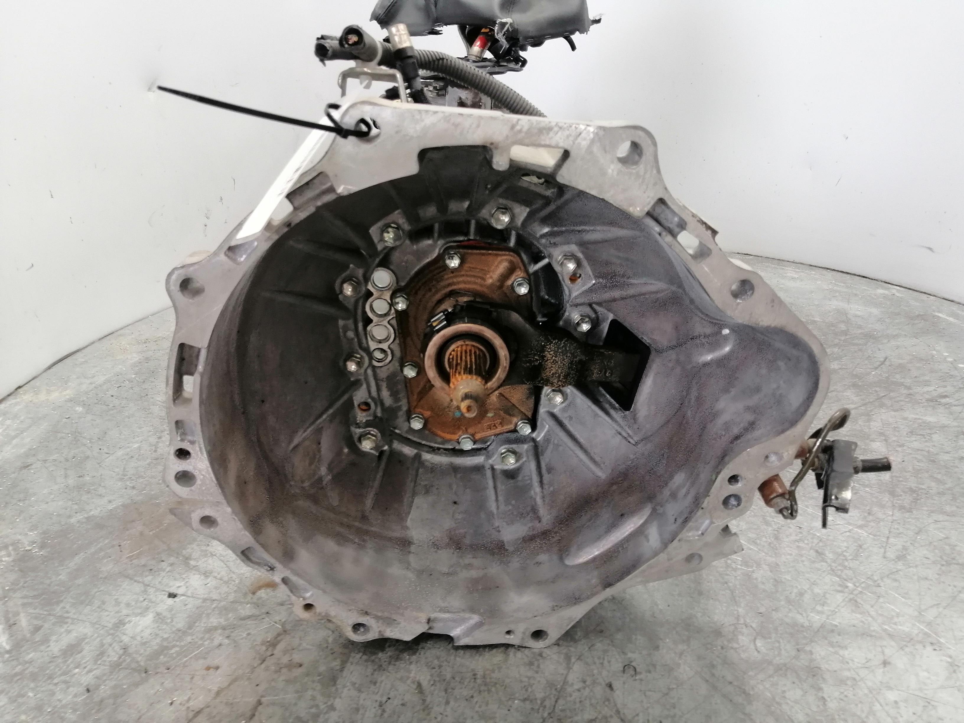 TOYOTA Hilux 7 generation (2005-2015) Gearbox 330300K130 24298271