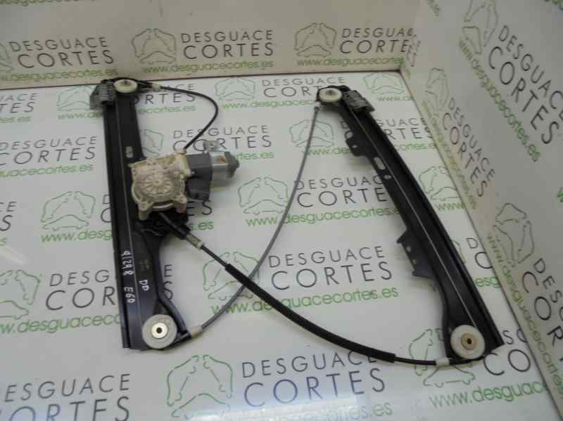 BMW 5 Series E60/E61 (2003-2010) Lève-vitre de porte avant droite 51337184384 18627751