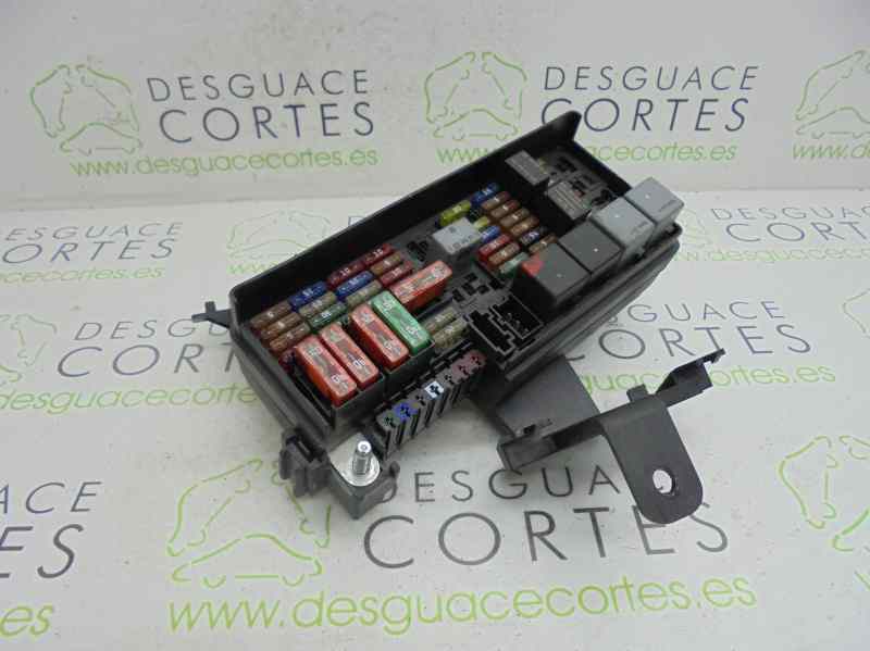 CHEVROLET R-Class W251 (2005-2017) Fuse Box A1645403072, A1645403072 20990306