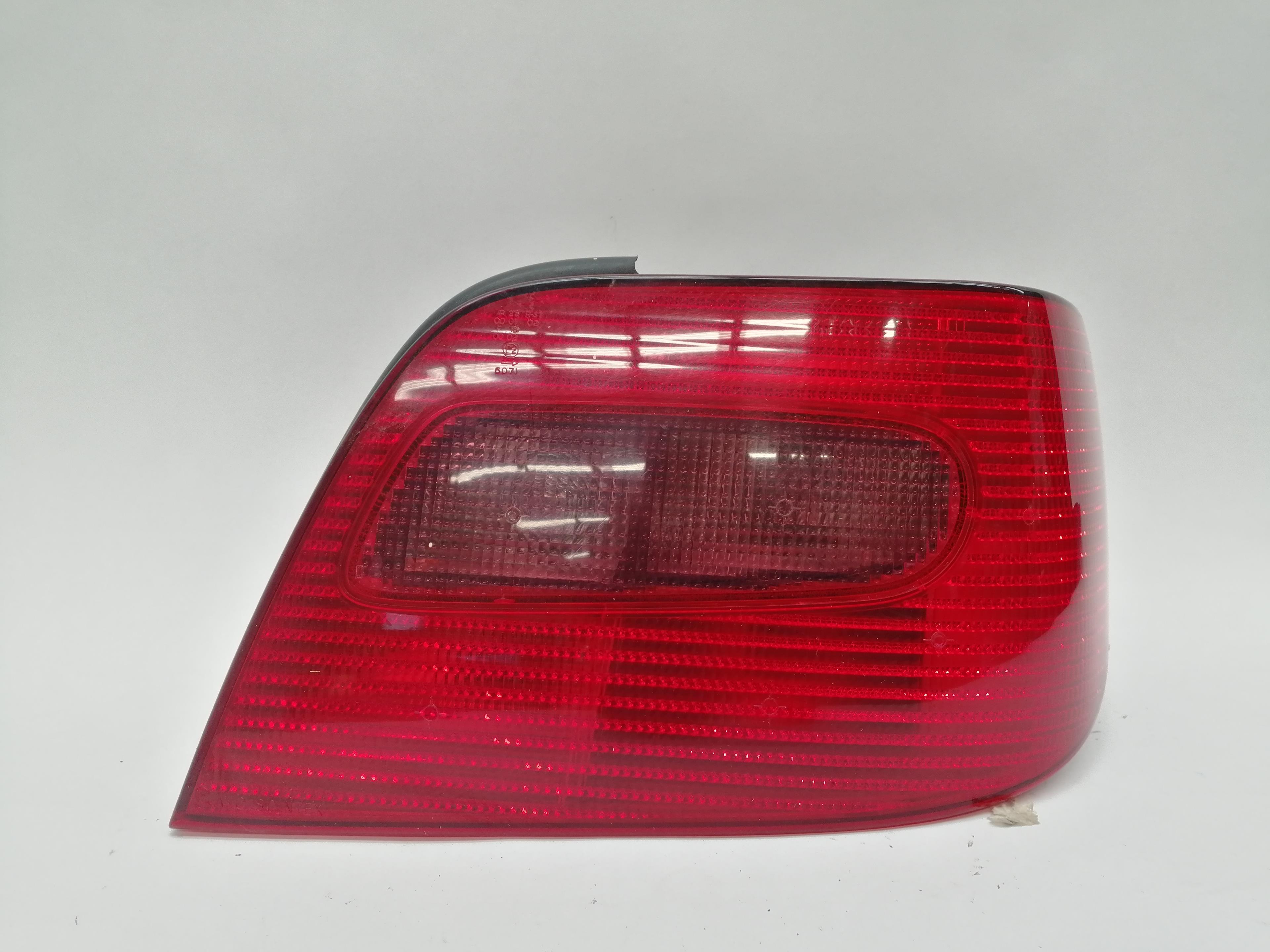 CITROËN Xsara 1 generation (1997-2004) Rear Right Taillight Lamp 6351P0 25195732