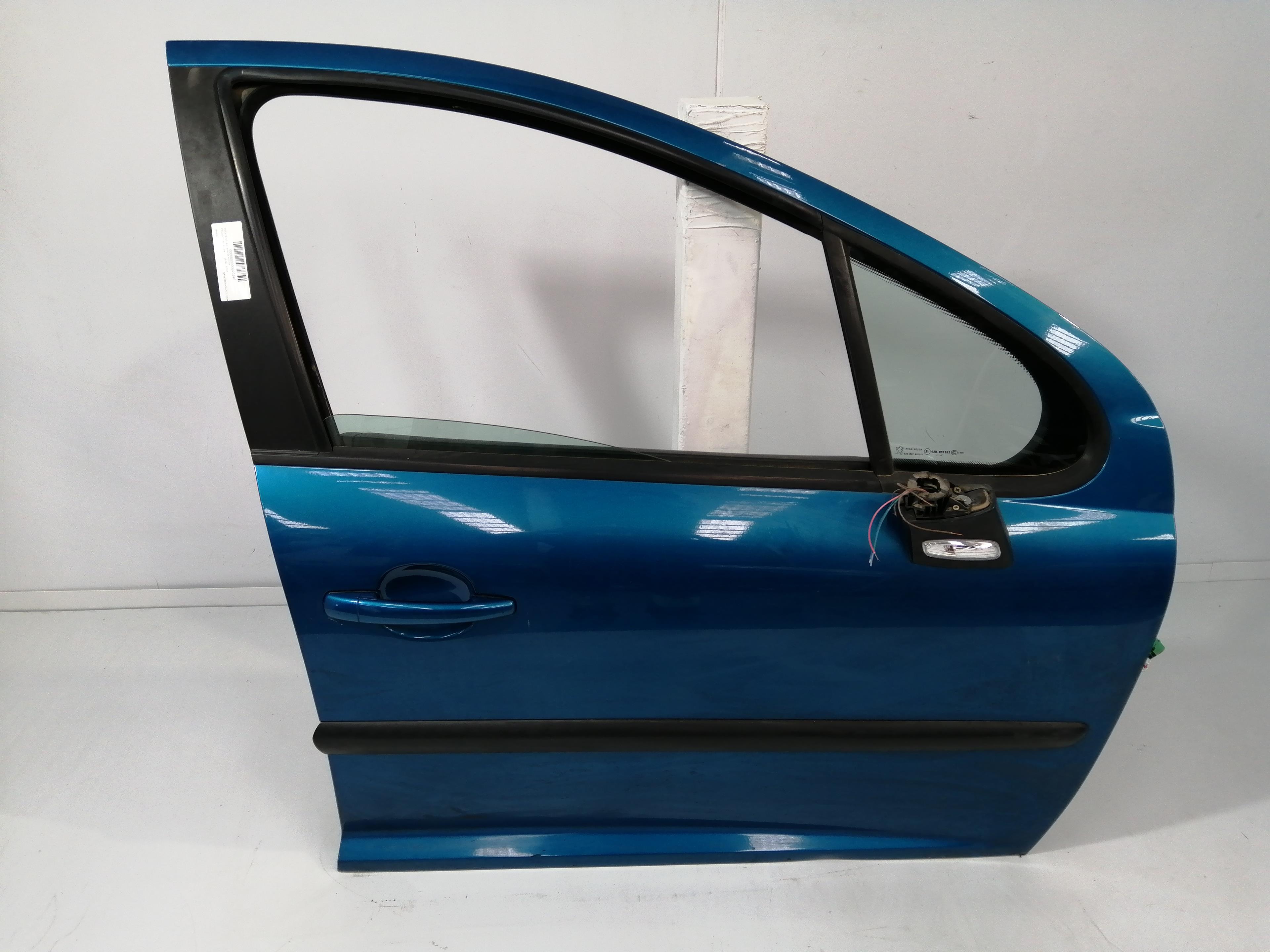 PEUGEOT 207 1 generation (2006-2009) Front Right Door 9004X8 24023818