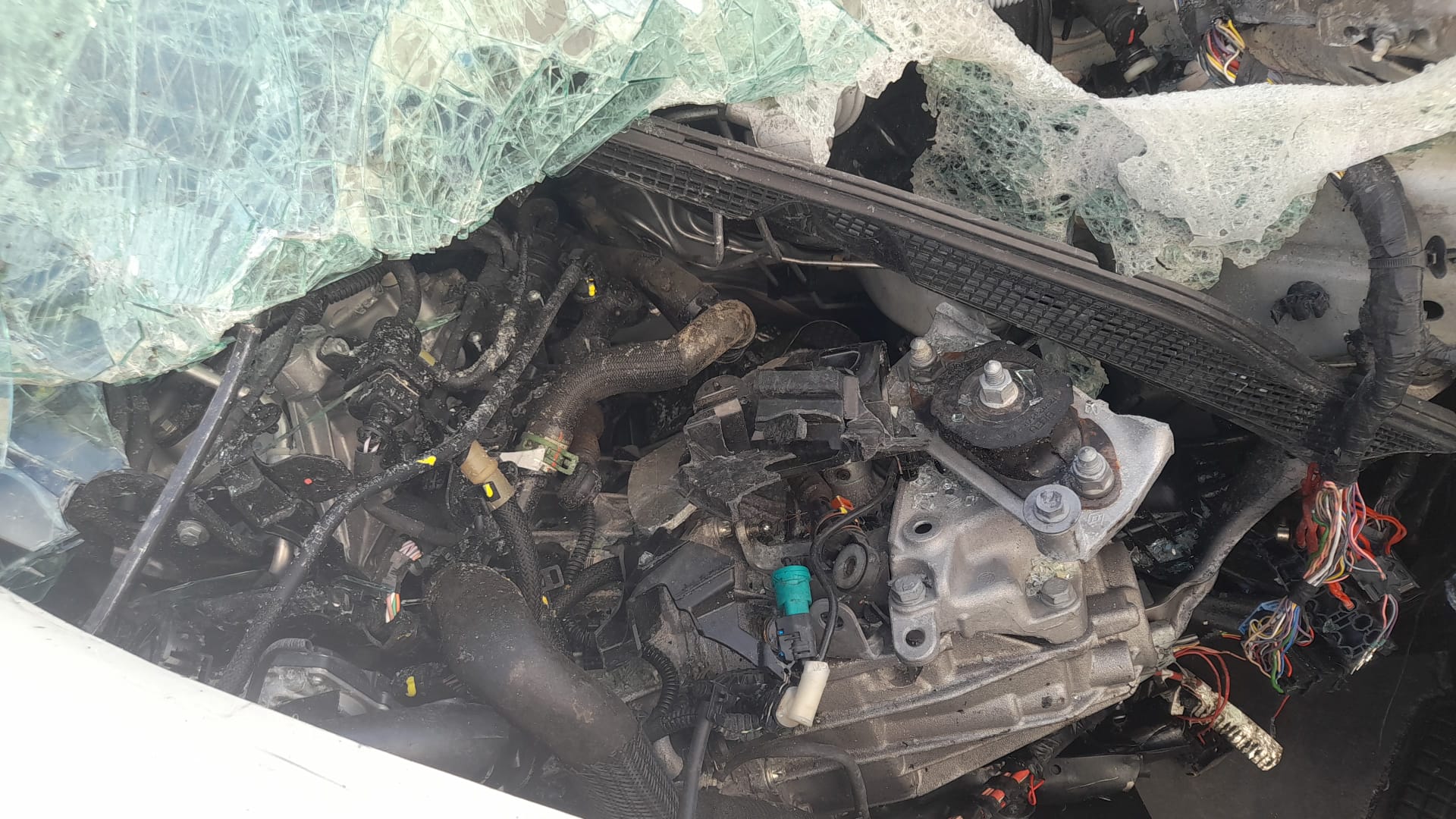 RENAULT Clio 4 generation (2012-2020) Priekšējo labo durvju logu pacēlājs 807200713R 25179010