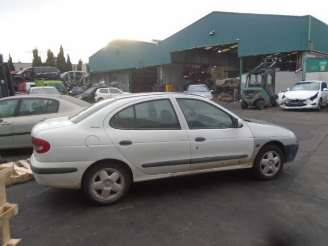 RENAULT Megane 1 generation (1995-2003) Фонарь задний левый 7700428058 25114517