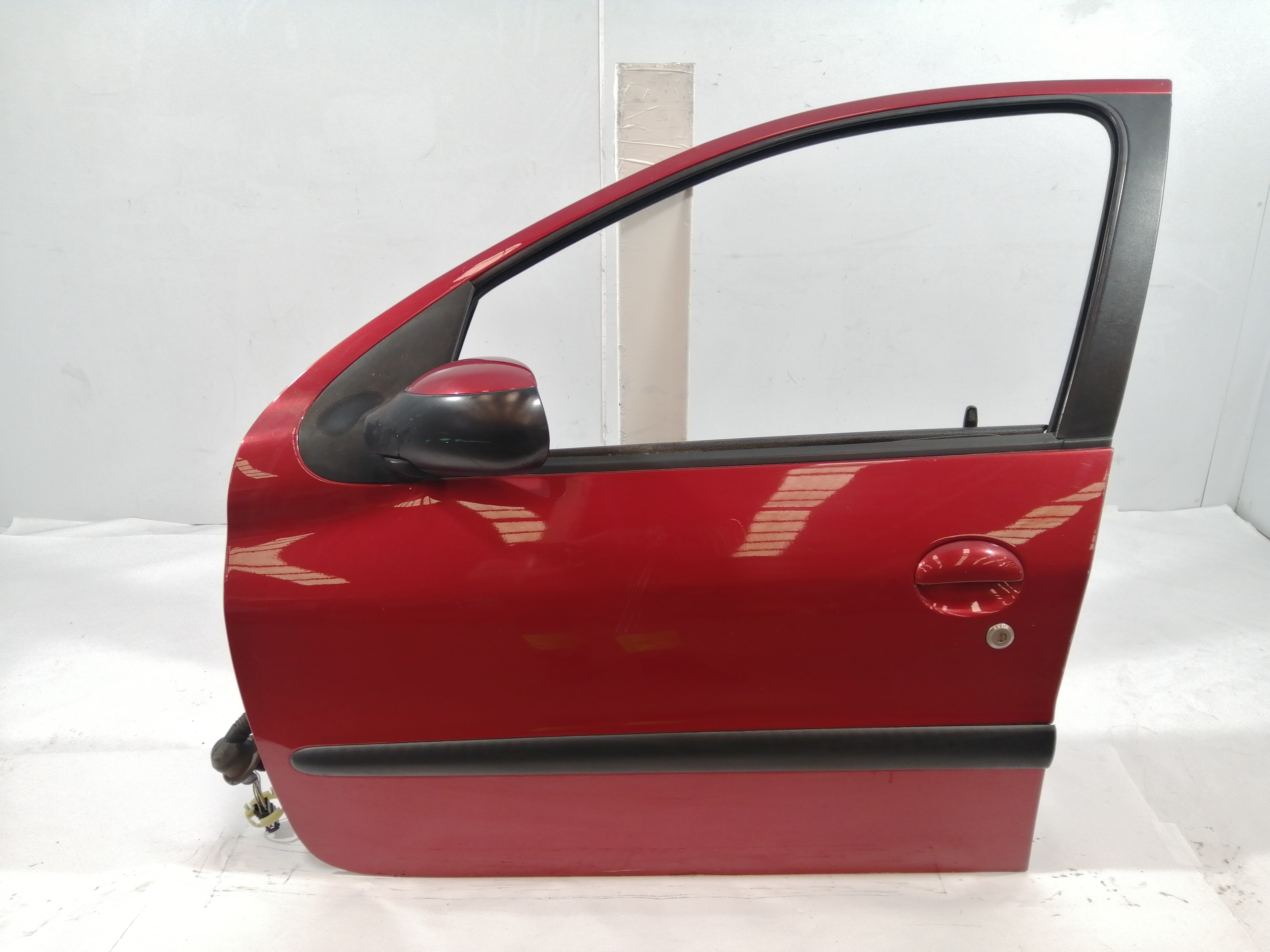 PEUGEOT 206 1 generation (1998-2009) Front Left Door 9002K5 24012683