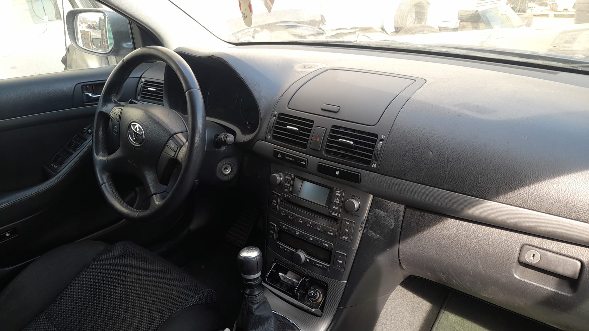TOYOTA Avensis 2 generation (2002-2009) Galinės dešinės durys 6700305130 24463594