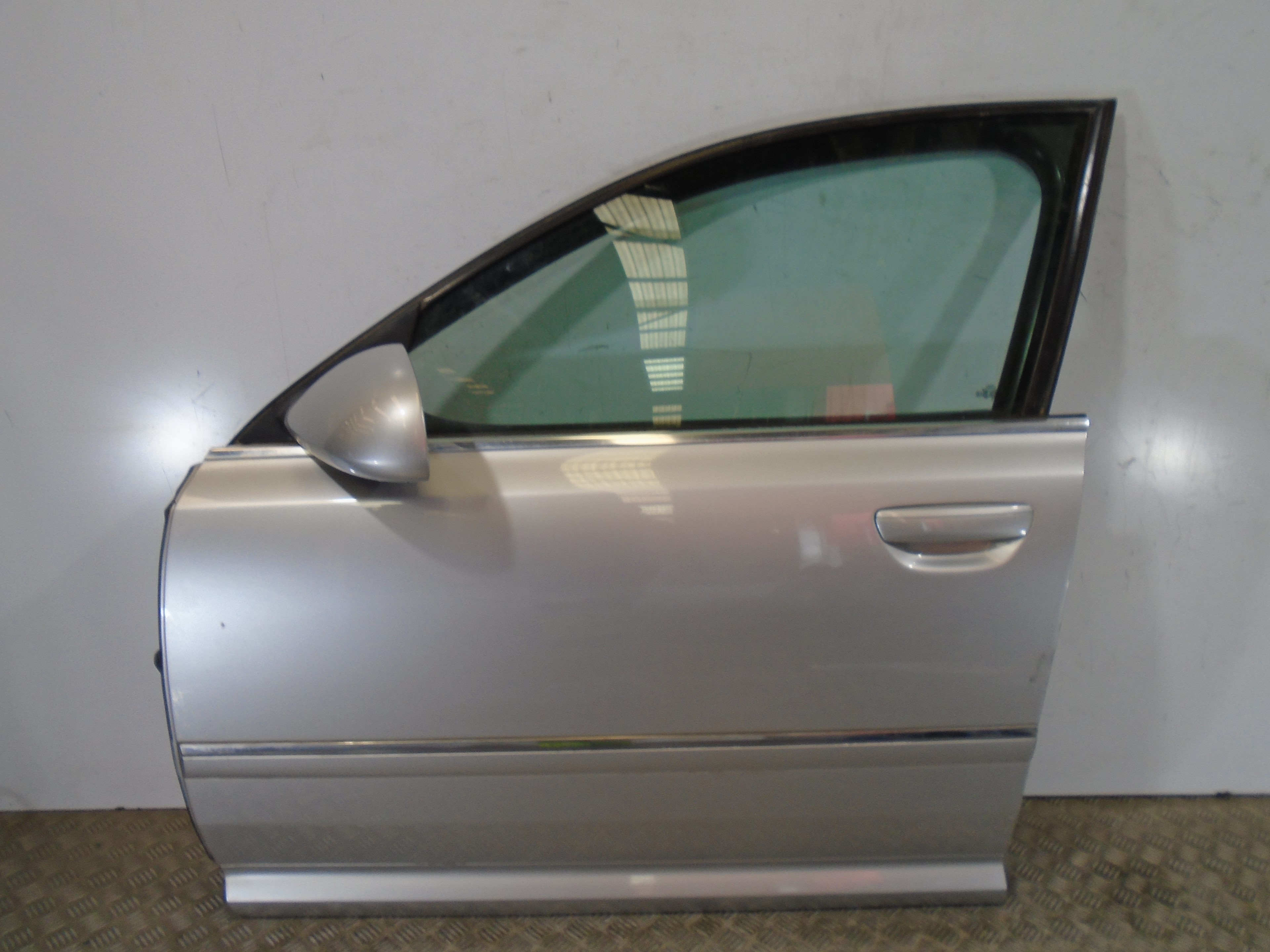 AUDI A8 D3/4E (2002-2010) Front Left Door 4E0831051C 25114503