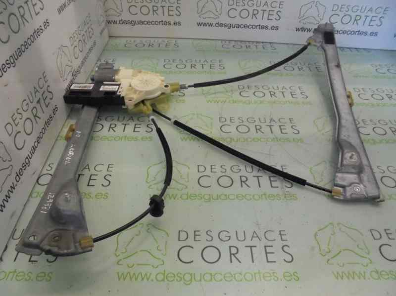 RENAULT Laguna 3 generation (2007-2015) Front Right Door Window Regulator 807000002R 18434387