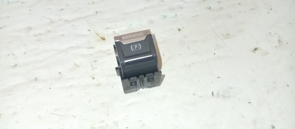 Freno de mano electrico HNE 9810593577 de Peugeot 208 ii (ub_, up_, uw_, uj_) 2019-0 101 CV con 848 km