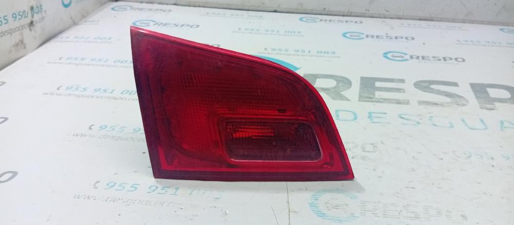 Piloto trasero izquierdo interior B16DTE 13282246 de Opel Astra j sedán 2012-2015 110 CV