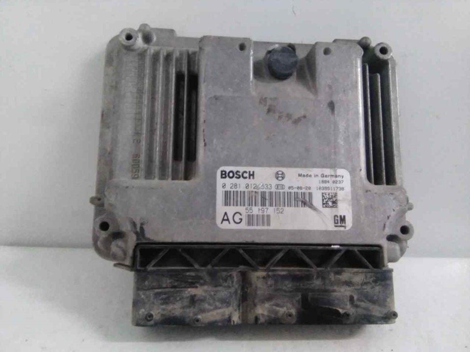 Centralita motor uce 0281012533 de Opel Vectra c (z02) 2002-2004