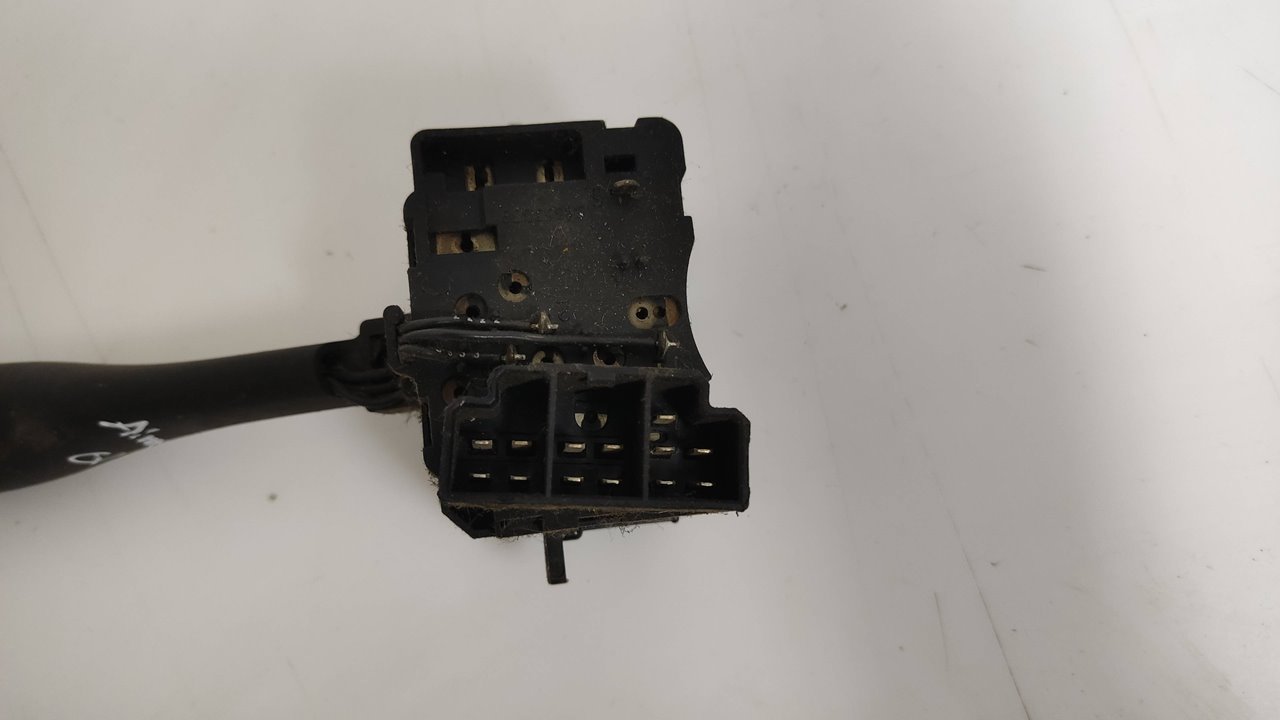 Mando luces 54353334 de Nissan Almera ii hatchback (n16) 2000-2003 - pieza usada