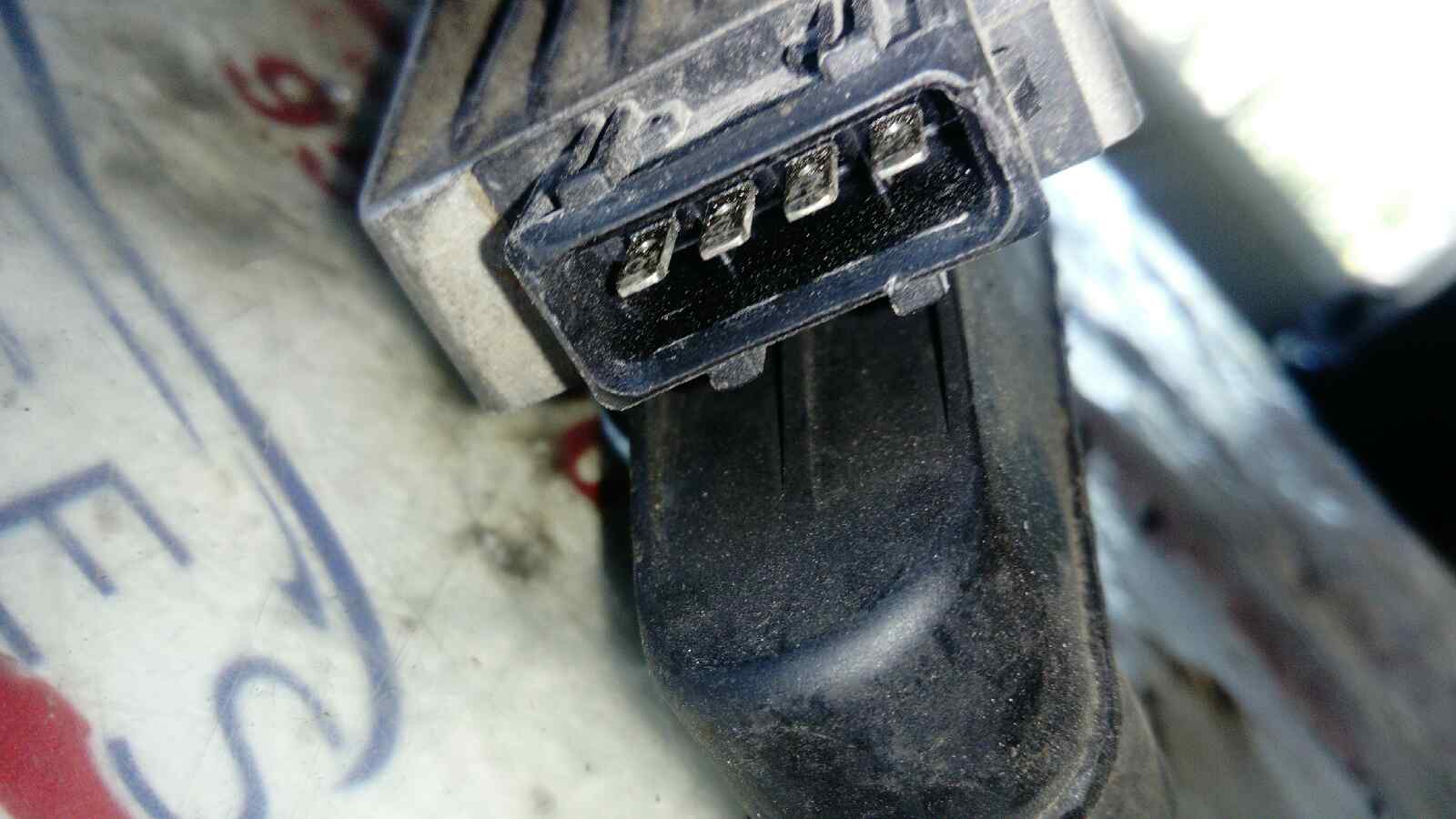 Bobina de encendido 047905104 de Skoda Felicia 1992-2001 - pieza usada