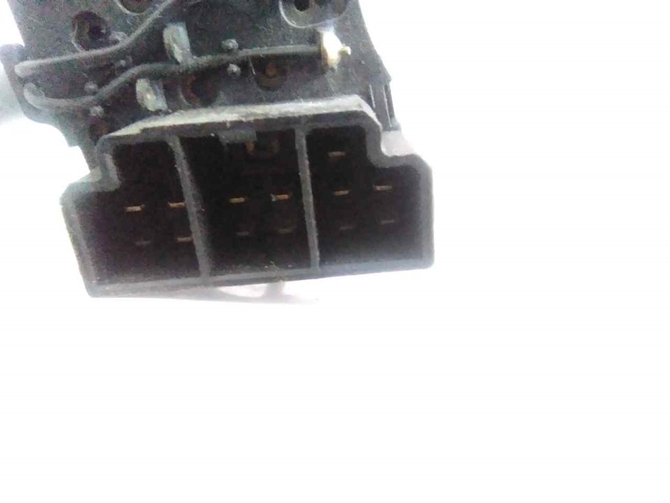 Commande de feu 54353334 de Nissan Micra 1992-1996 - pieza usada