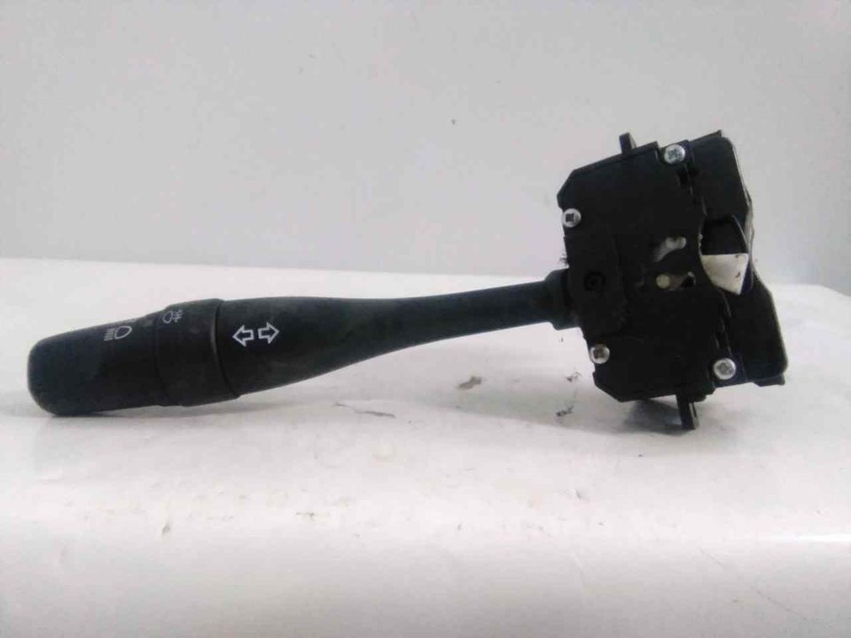 Commande de feu 54353334 de Nissan Micra 1992-1996 - pieza usada