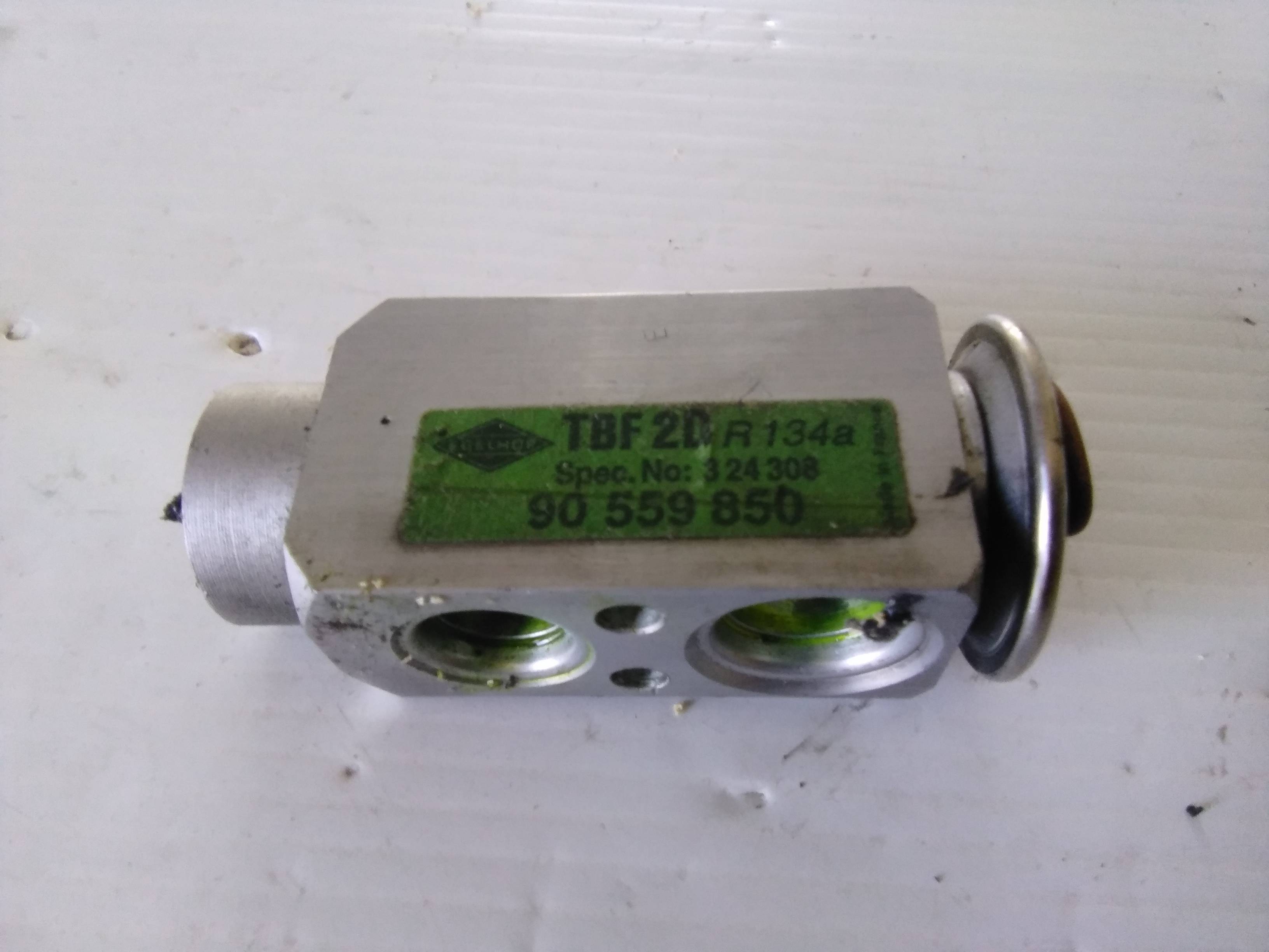 Válvula de expansion 90559850 de Opel Astra 1998-2004
