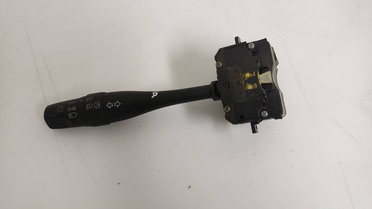 Mando luces 54353334 de Nissan Almera ii hatchback (n16) 2000-2003 - pieza usada