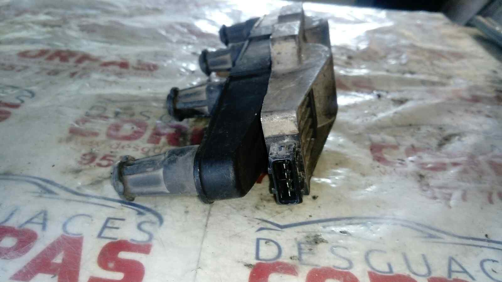 Bobina de encendido 047905104 de Skoda Felicia 1992-2001 - pieza usada