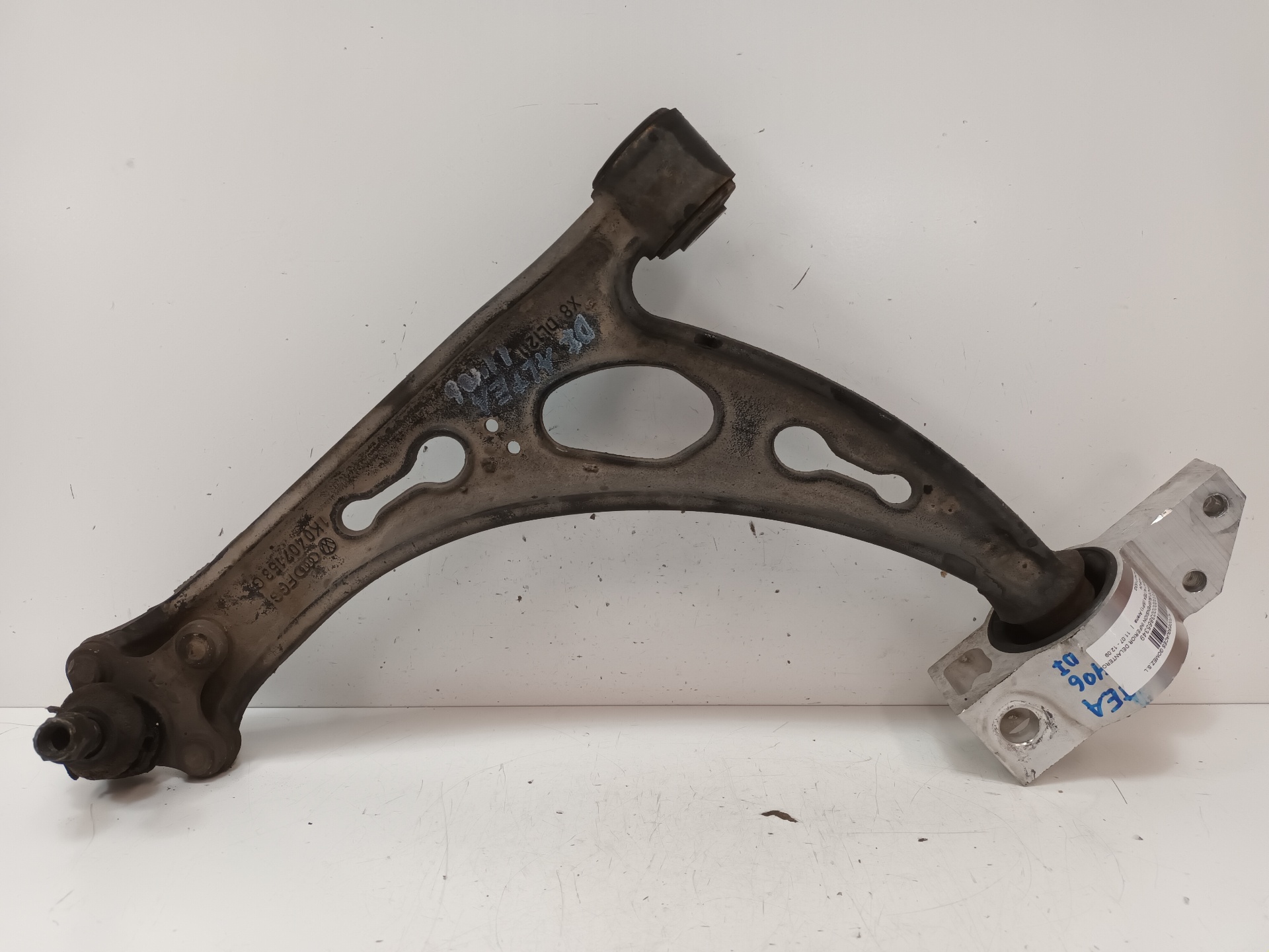 OPEL Combo D (2011-2020) Vänster främre arm 1K0407153G 25425951