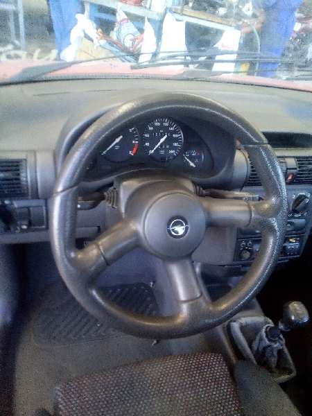 VOLKSWAGEN Corsa B (1993-2000) Váltóáramú generátor SINREFERENCIA 25257029