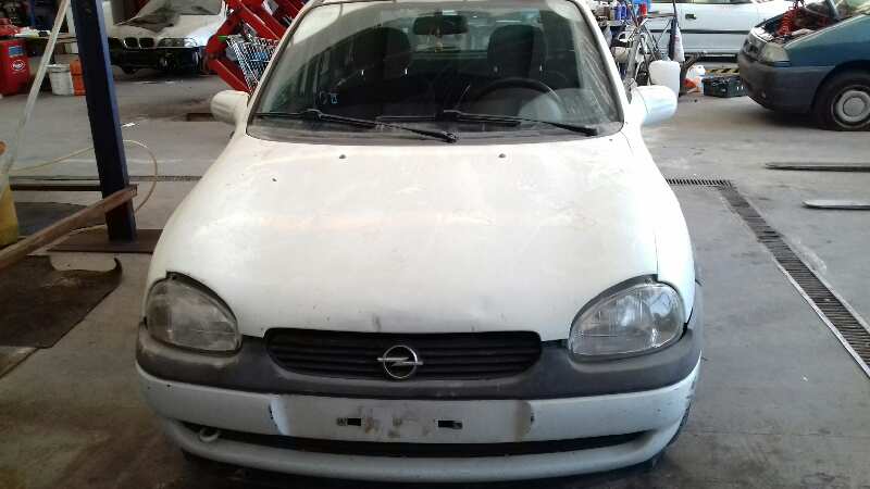 VOLKSWAGEN Corsa B (1993-2000) Стартер D6RA 24075917