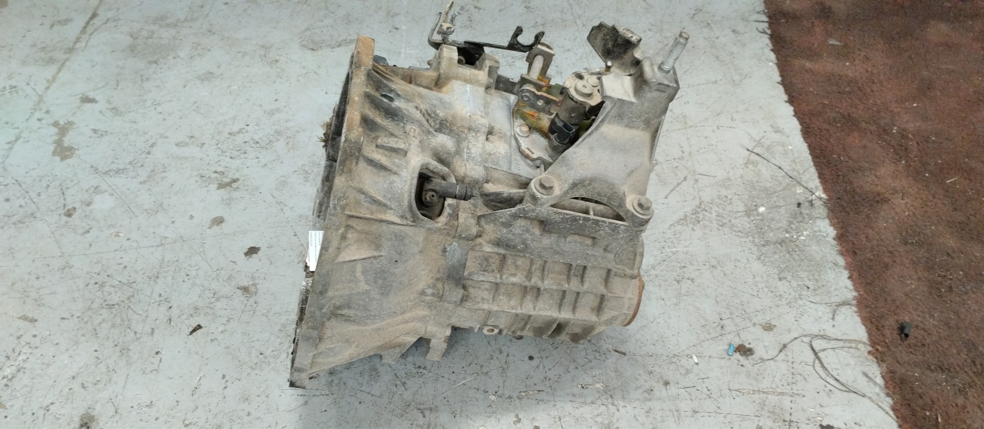 PEUGEOT Focus 1 generation (1998-2010) Gearbox 2S4R7002PA 22012522