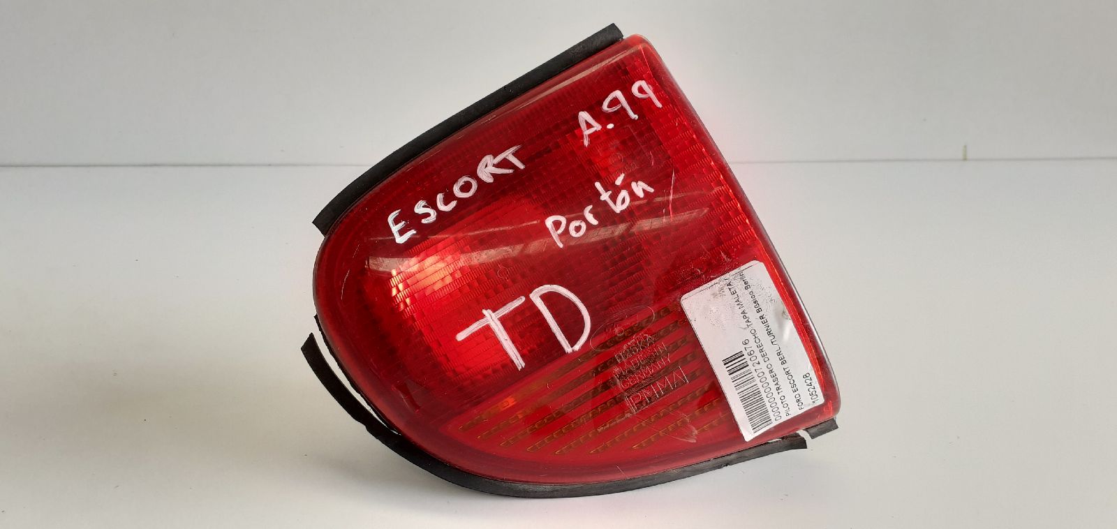 FORD Escort 5 generation (1990-2000) Rear Right Taillight Lamp 93AG15K258 25254181