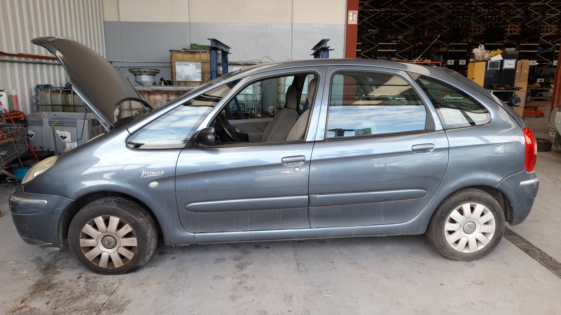 VOLKSWAGEN Xsara Picasso 1 generation (1999-2010) Ступица передняя правая 364754 25275574