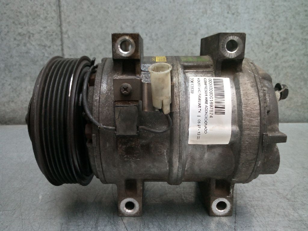 VOLVO V40 1 generation (1996-2004) Pompe de climatisation 30613839 24062636