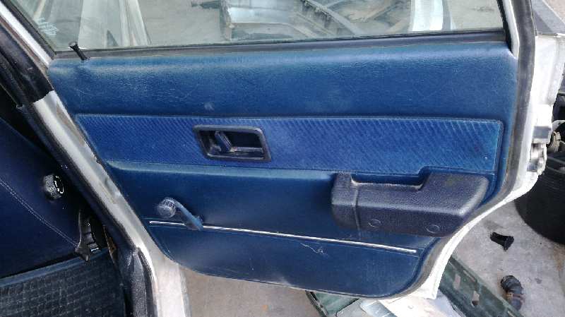 VOLVO 240 1 generation (1974-1993) Заключване на багажника на задната врата 1247492 24069139