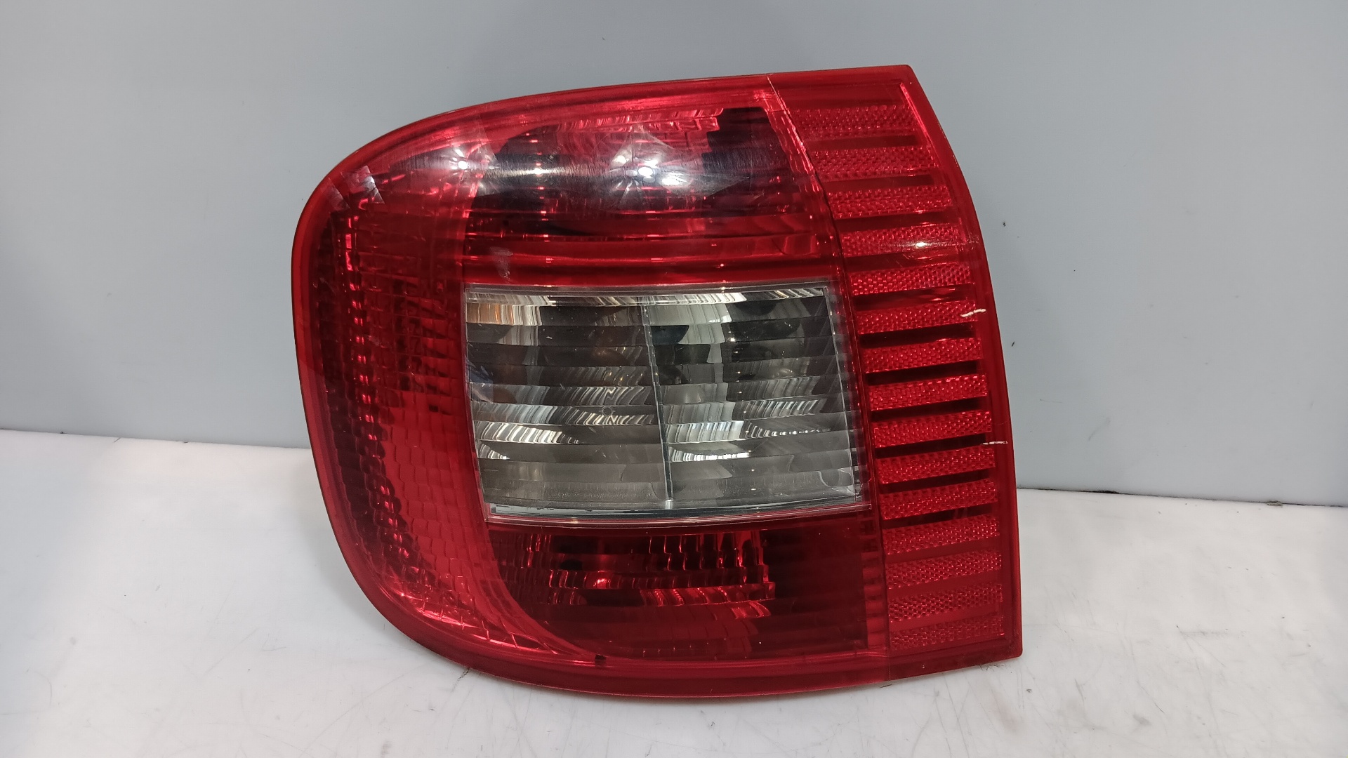 Pisca tras esquerdo 51720553 de Fiat Multipla 2005-2007