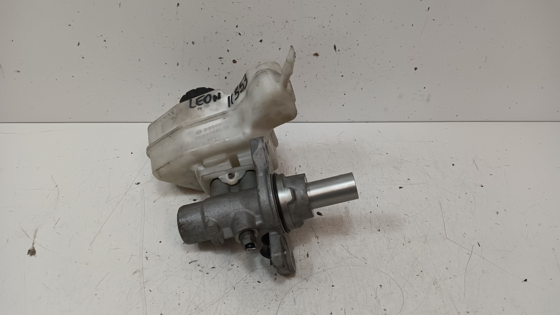 SEAT Alhambra 2 generation (2010-2021) Brake Cylinder 0204845360 25392496