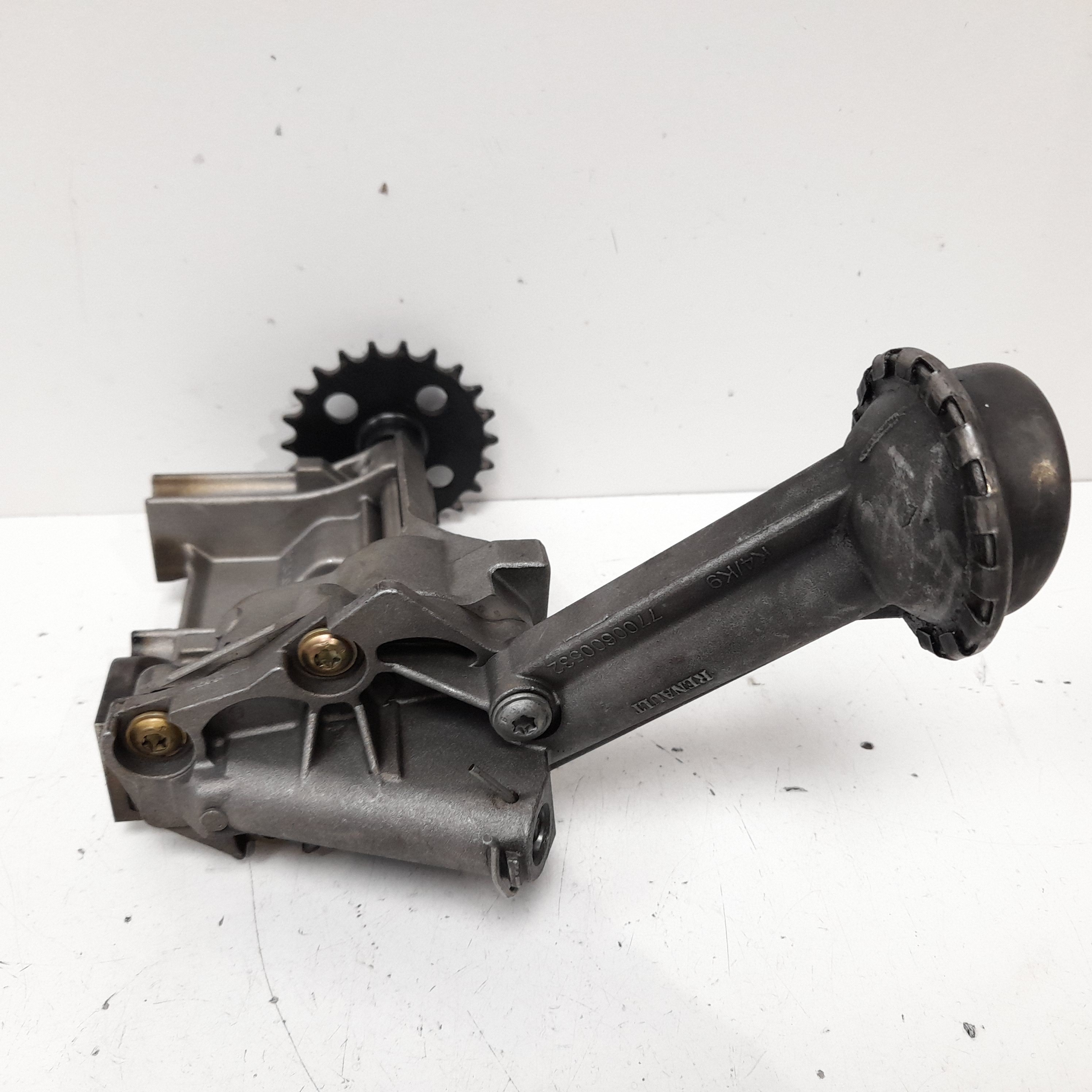 RENAULT Megane 2 generation (2002-2012) Oil Pump 7700600532, 7700600532 22041329